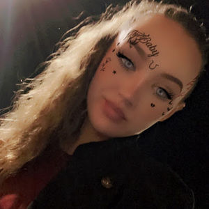 Meet your Posher, Corissa